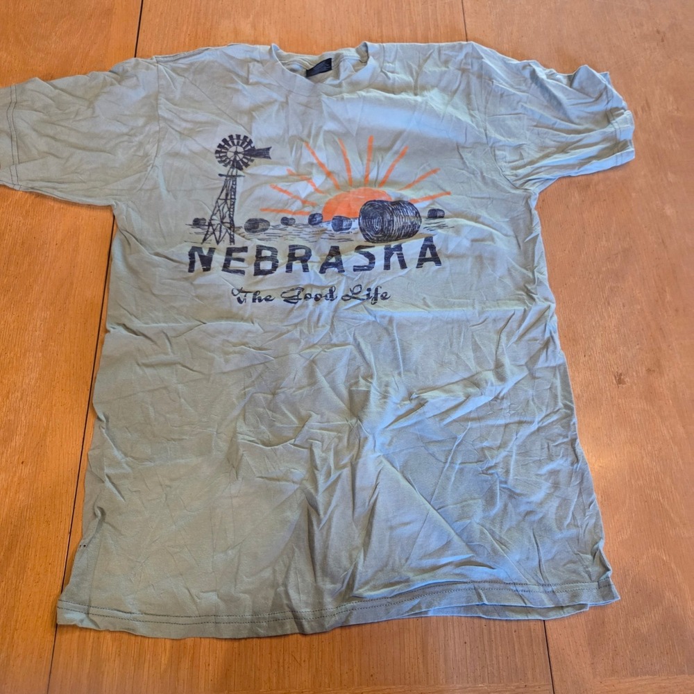 Iron Mountain Nebraska The Good Life Graphic T-Shirt Mens Medium Blue Souvenir